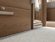 575.20.915 Häfele Szögletes Szellőzőrácsok Alumínium Rovátkolt Bordákkal 1000x60mm Ezüstszínű