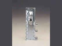 Forest SZEKRÉNY FÜGGESZTŐ 816-OS VASALAT BALOS 148×53,5×19 mm HORGANYZOTT - 10009600260