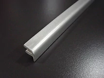 Forest MŰANYAG ÜVEGBEFOGÓ PROFIL F HOSSZ: 2000 MM MATT ALUM. - 10015500205