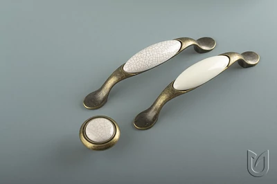 TULIP Gomb Gipa óarany/fehér porcelán + csavarok