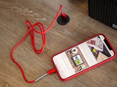VILÁGÍTÁSTECHNIKAI KIEGÉSZÍTŐ SM-716B BEÉPÍTHETŐ USB TÖLTŐ USB-A + USB-C (5V/3A) D=35MM FEKETE