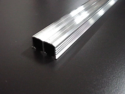 Forest TOLÓAJTÓ BÚTORLAPHOZ 970 FELSŐ VEZETŐSÍN, NUTBA 3 fm ALUMÍNIUM - 10014602150