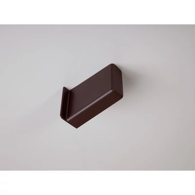 SZEKRÉNY FÜGGESZTŐ 806-OS TAKARÓSAPKA JOBBOS 67x43x26mm SÖTÉT BARNA